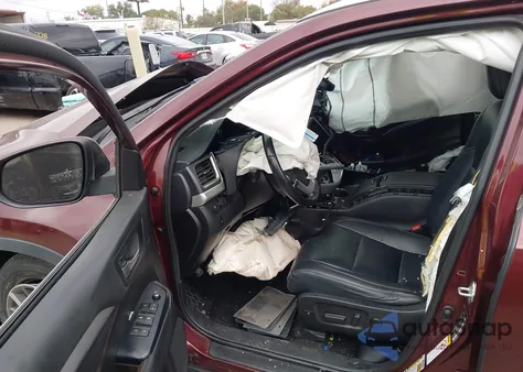 2019 Toyota Highlander Xle from USA, damaged, VIN 5TDKZRFH1KS310741